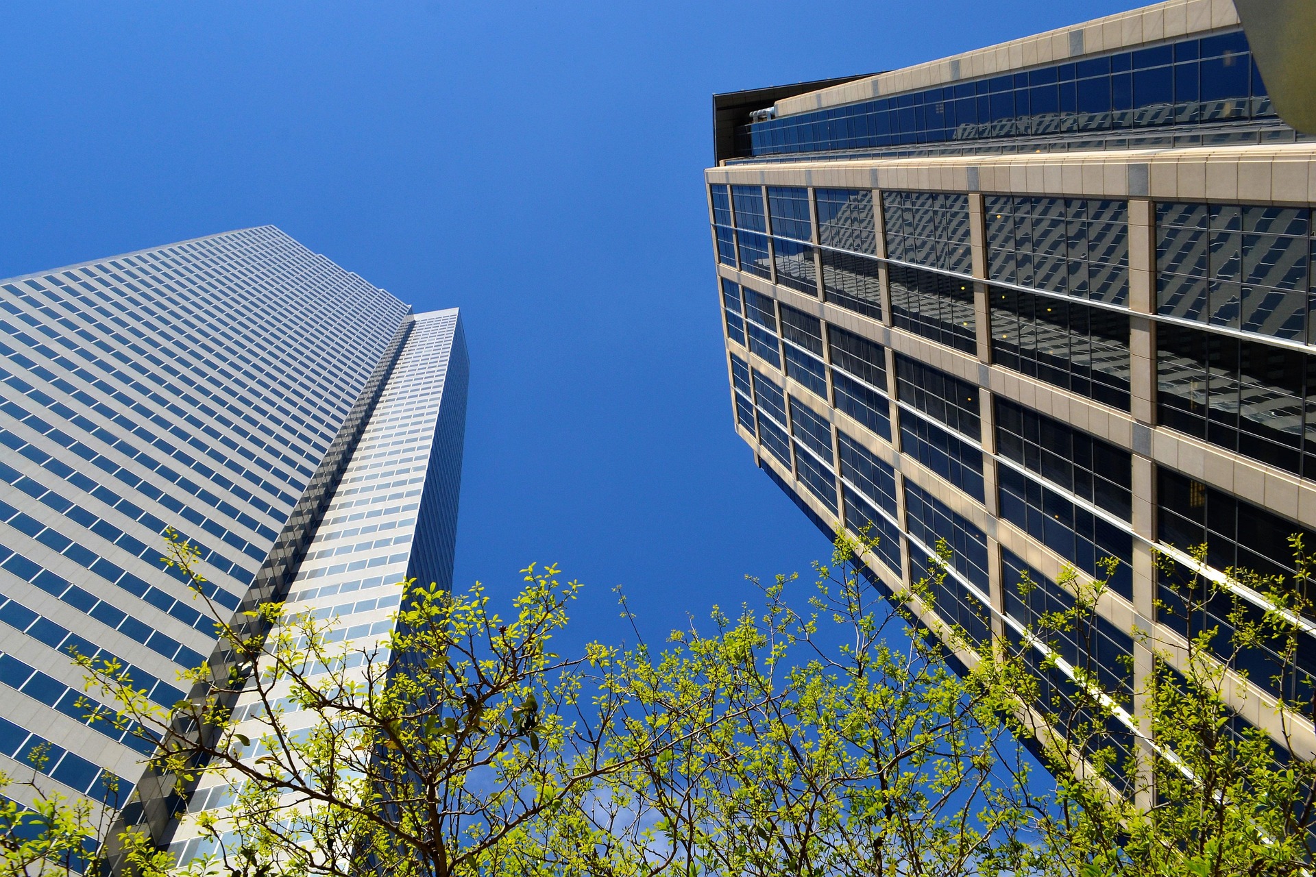 海外不動産投資を法人で行うメリット・デメリットとは？購入の流れや知っておきたいポイントも紹介